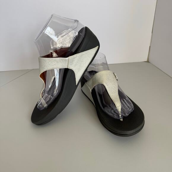FitFlop Lulu Shimmerweave ToePost Sandals Silver Black Flip Flop Women Size 8 - Picture 4 of 10